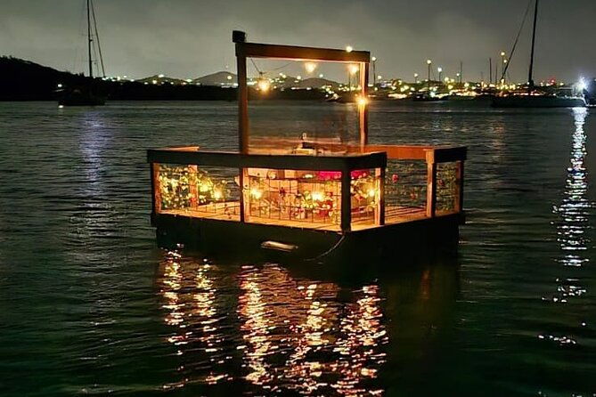 romantic-floating-picnic-experience