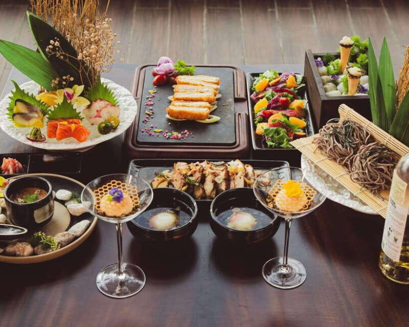 Romantic Honeymoon Dinner With Sightseeing Cruise On River - Photos and Viewing Opportunities