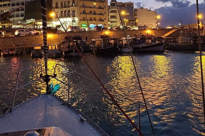 romantic-luxury-sunset-sailing