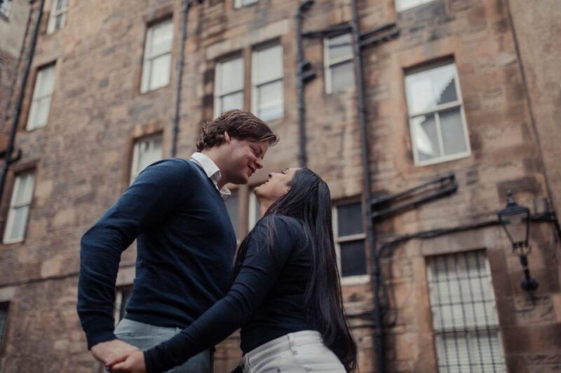 romantic-photoshoot-experience-for-couples-in-edinburgh-2