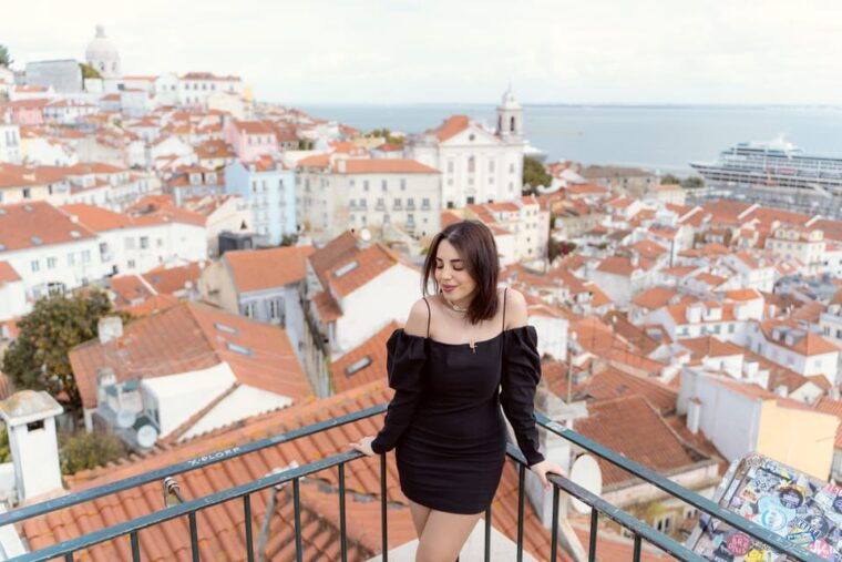 romantic-photoshoot-experience-for-couples-in-lisbon