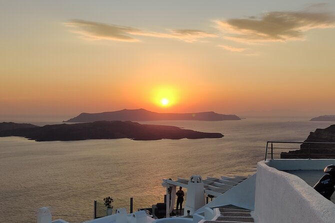 romantic-private-day-tour-in-santorini
