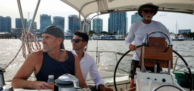 romantic-private-sailing-in-miami