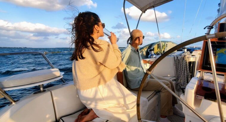 romantic-private-sailing-in-miami