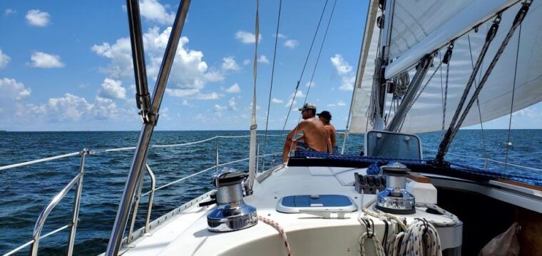 romantic-private-sailing-in-miami
