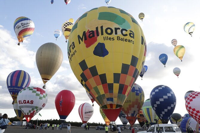 romantic-sunrise-balloon-tour-in-majorca