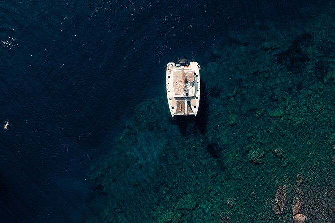 romantic-sunset-catamaran-caldera-cruise-incl-meal-drinks