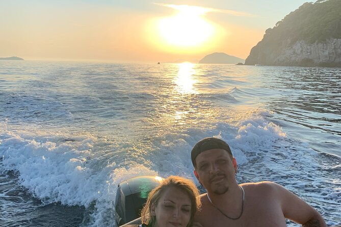 romantic-sunset-sea-view