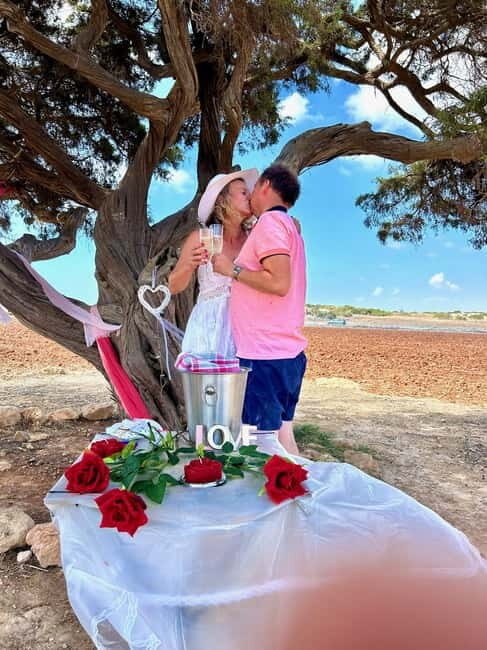 Romantic tour for lovers, couples or friends - Authentic Guest Perspectives