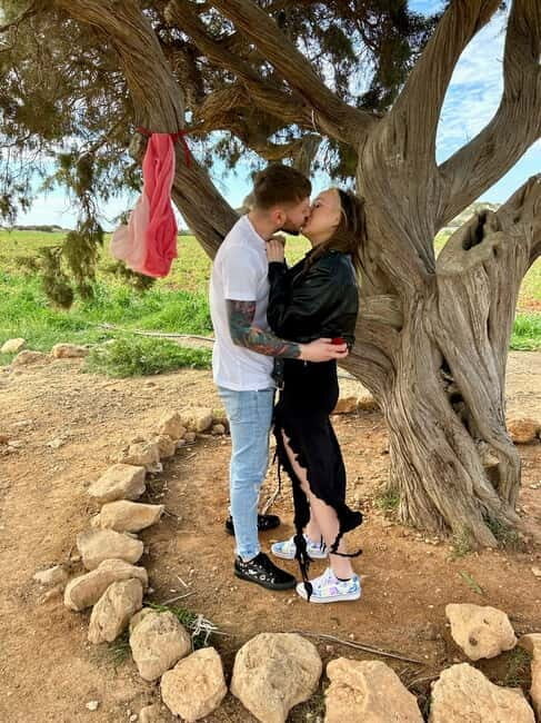 Romantic tour for lovers, couples or friends - FAQs