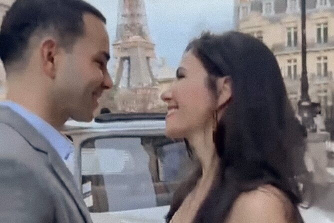 romantic-tour-of-paris-in-a-vintage-luxury-open-top-french-car