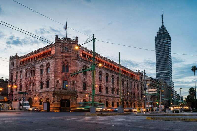 Romantic Walking Tour in Mexico City - Key Points