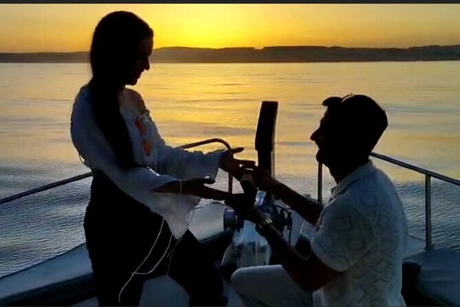 romatic-sea-experience-sunset-overnight-breakfast