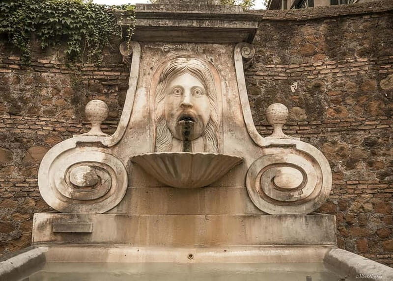 Rome After Dark: Ghosts & Medieval Backstreets Tour - What to Expect on the Tour