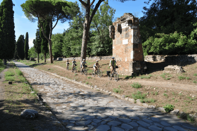 rome-appian-way-catacombs-roman-aqueducts-e-bike-tour