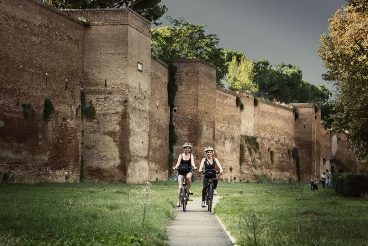rome-appian-way-catacombs-roman-aqueducts-e-bike-tour