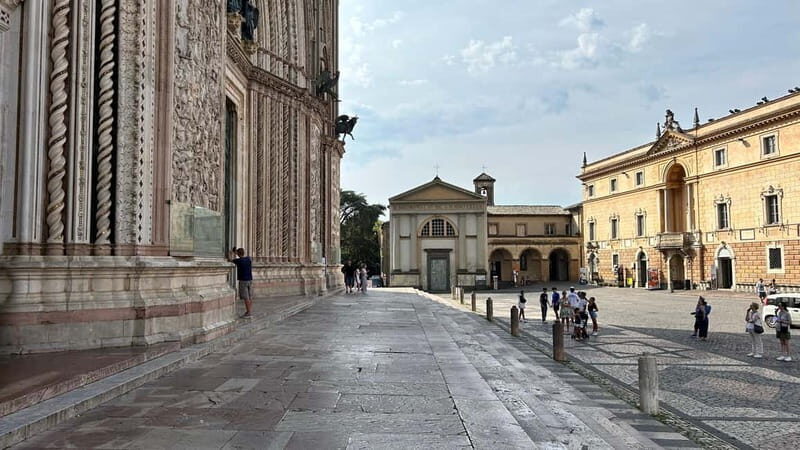 Rome: Assisi, Civita di Bagnoregio and Orvieto Day Tour - FAQ