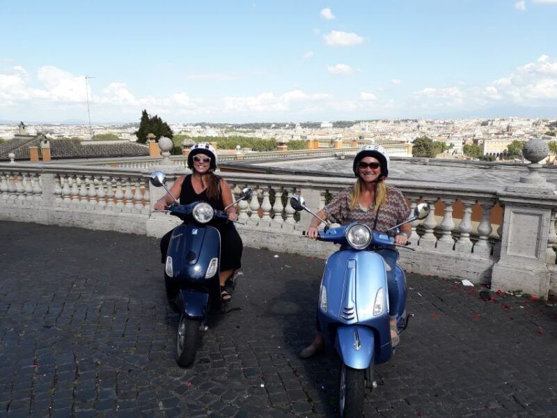 rome-by-night-on-vespa