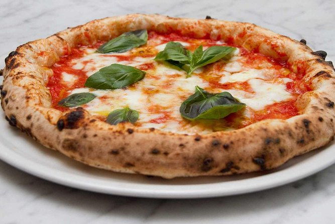 rome-by-night-with-pizza-gelato-minimum-2-people