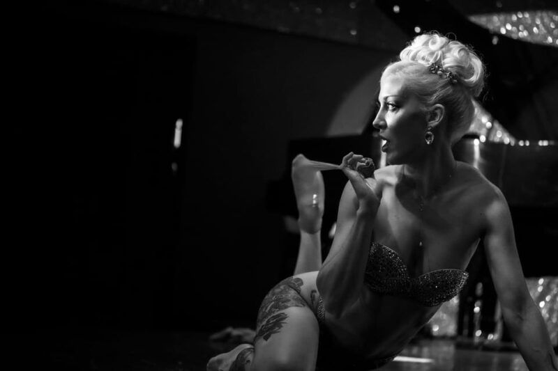 rome-cabaret-burlesque-show-experience-with-dinner