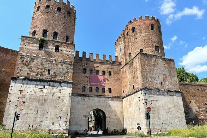 rome-catacomb-appian-way-small-group-tour-by-golf-cart