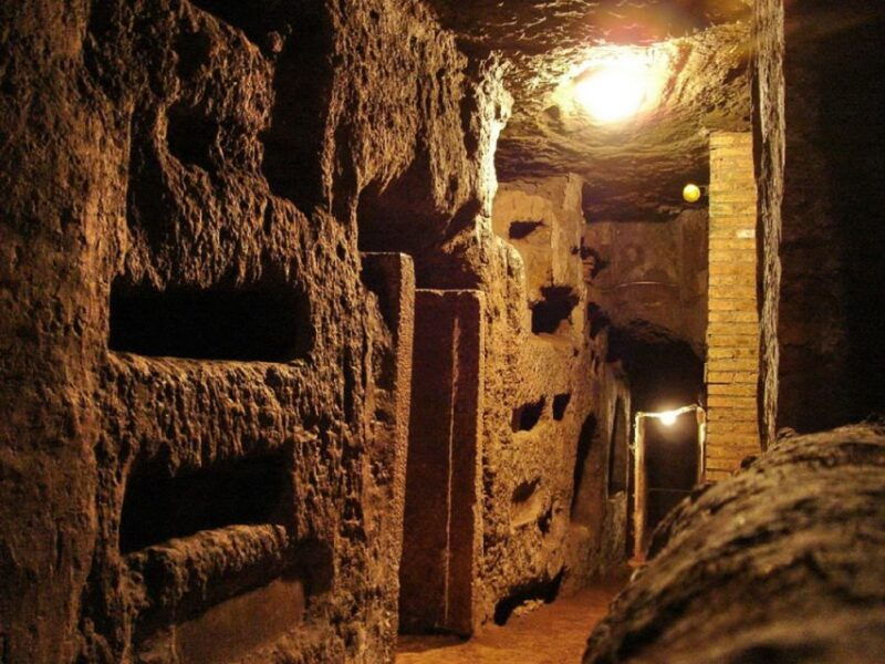 rome-catacombs-and-basilicas-with-holy-stairs-tour-2