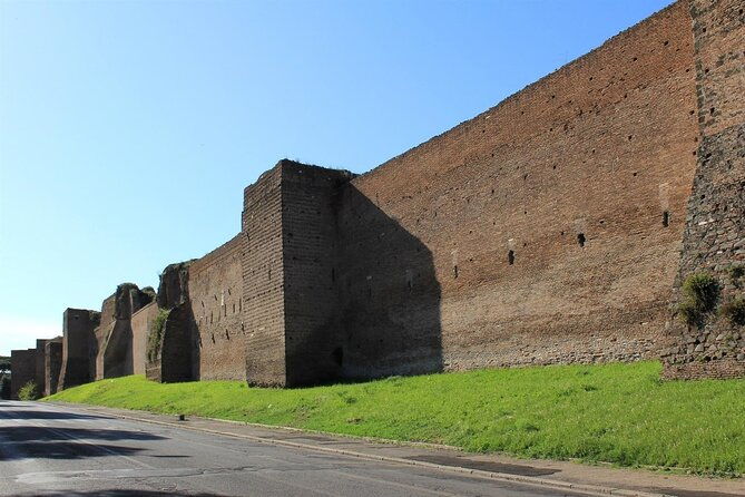 rome-catacombs-and-basilicas-with-holy-stairs-tour