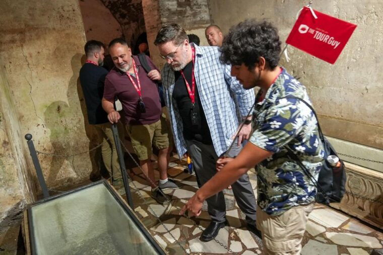 rome-catacombs-and-capuchin-crypt-guided-tour-with-transfer