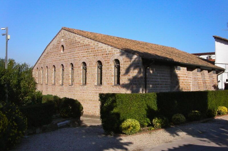 rome-catacombs-of-domitilla-entry-ticket-guided-tour