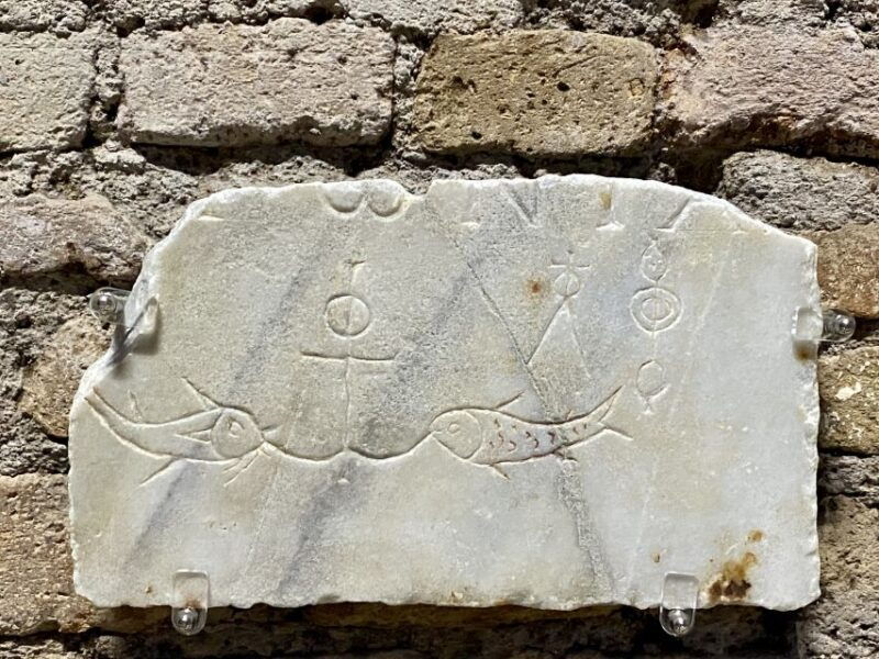 rome-catacombs-st-clements-underground-semi-private-tour