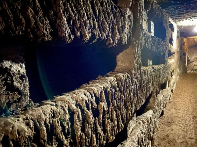 rome-catacombs-st-clements-underground-semi-private-tour