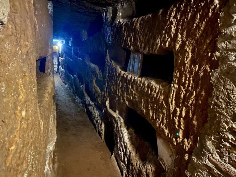 rome-catacombs-st-clements-underground-semi-private-tour