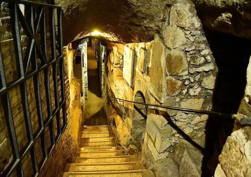 rome-catacombs-tour-with-private-transfer-and-tickets-3h