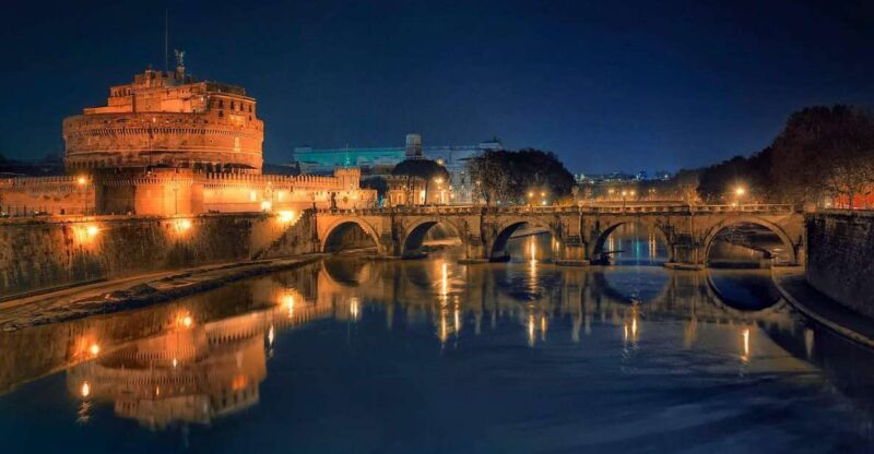 rome-chauffeured-tour-by-night-with-food-tasting-and-wine