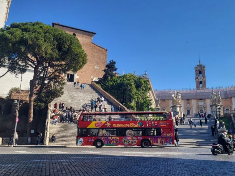 rome-city-highlights-open-top-bus-night-tour