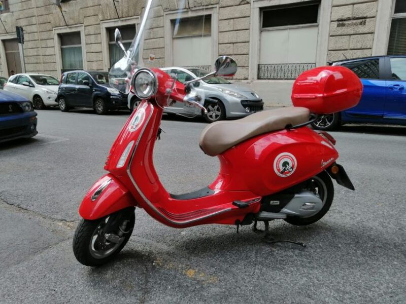 rome-city-highlights-vespa-tour-with-driver
