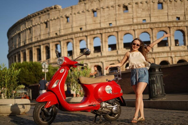 rome-city-landmarks-photo-tour-by-vespa-with-aperol-spritz