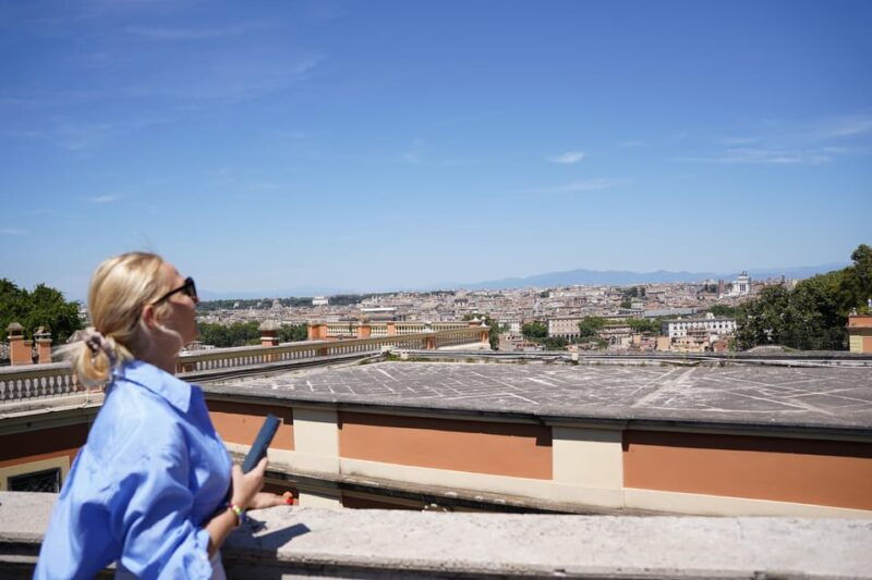 rome-city-tour-by-vespa-with-pictures-and-sweets-tastings