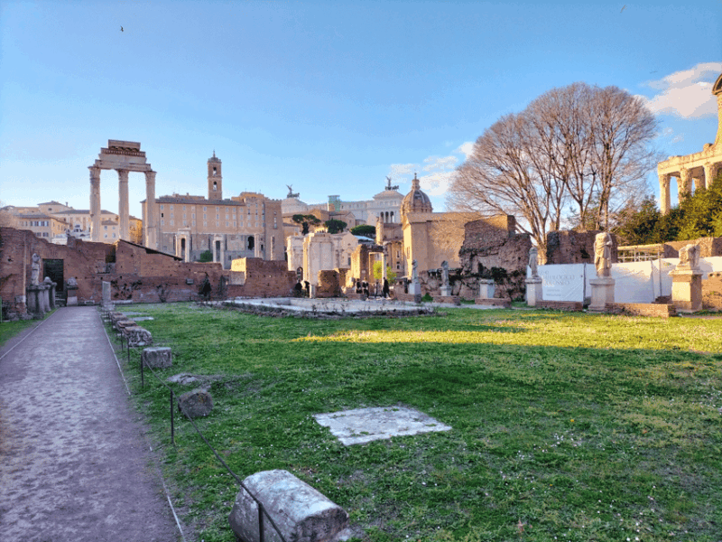 rome-colosseum-and-ancient-rome-guided-walking-tour