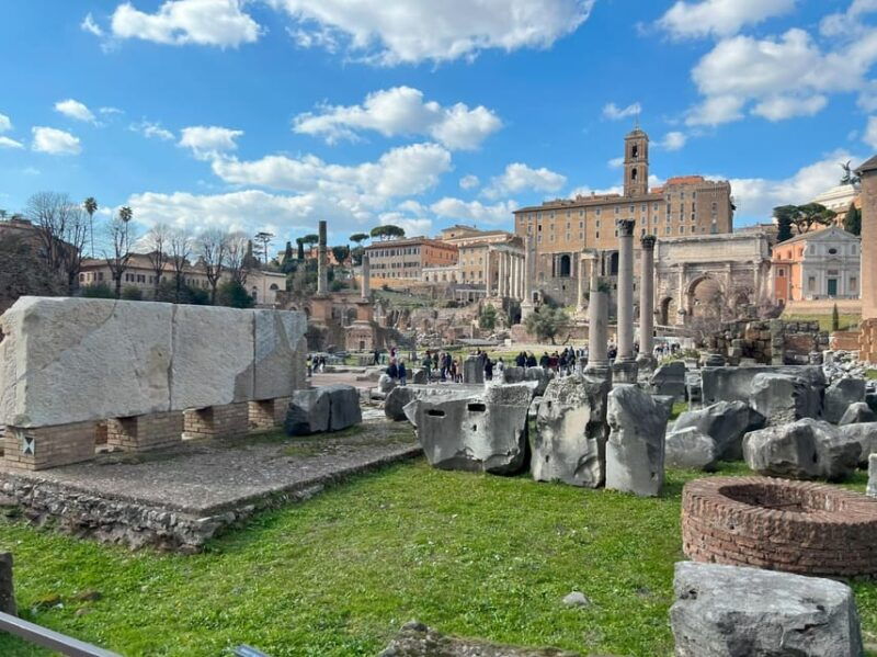 rome-colosseum-and-roman-forum-access-with-audio-guide-app