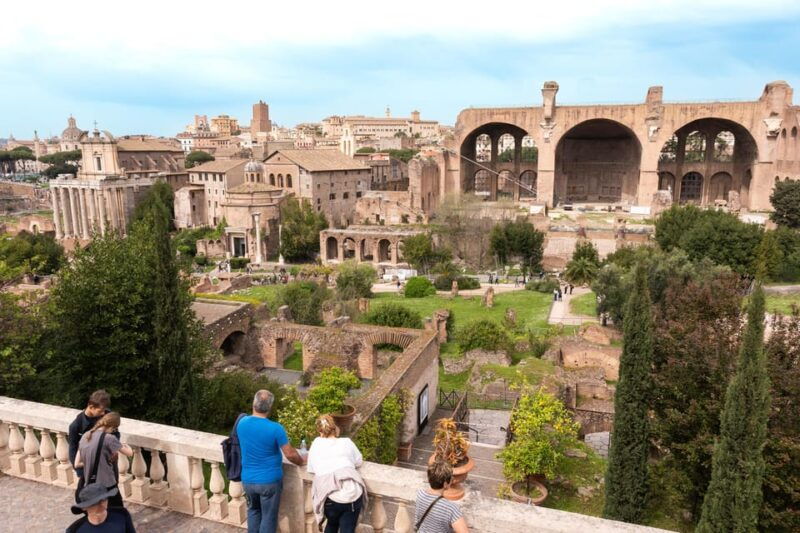 rome-colosseum-and-roman-forum-access-with-audio-guide-app