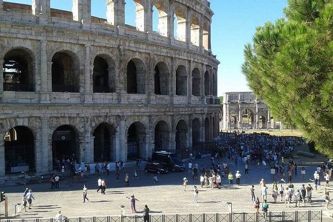 rome-colosseum-and-vatican-museums-semi-private-full-day-tour