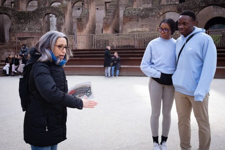 rome-colosseum-arena-and-palatine-hill-small-group-tour