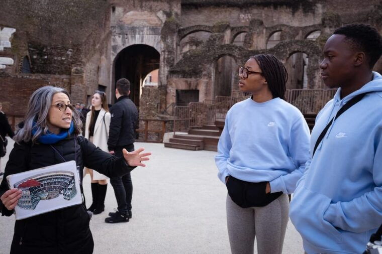 rome-colosseum-arena-and-palatine-hill-small-group-tour
