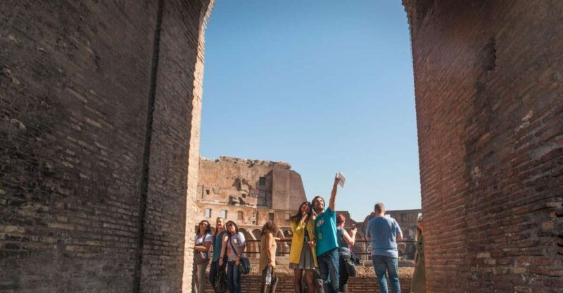 rome-colosseum-arena-forum-palatine-hill-private-tour