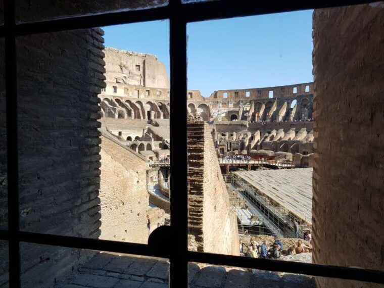 rome-colosseum-arena-forum-palatine-hill-private-tour
