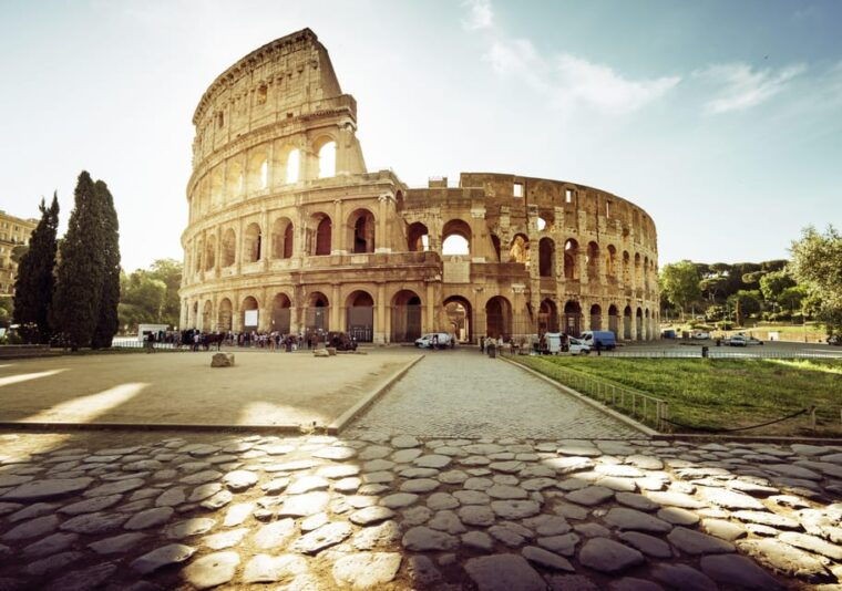 rome-colosseum-arena-roman-forum-palatine-hill-vip-tour