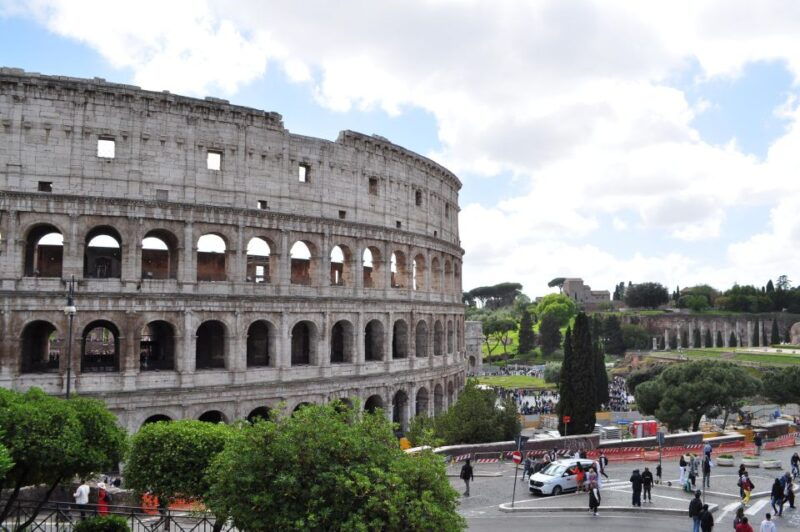 rome-colosseum-attic-and-roman-forum-private-tour