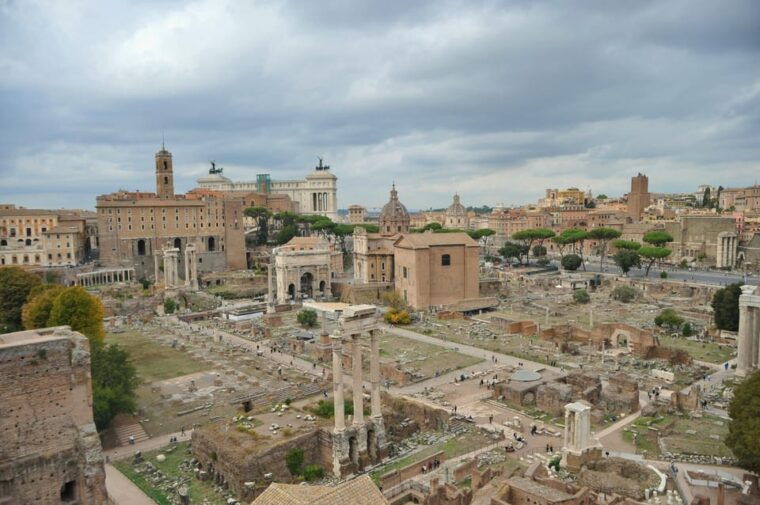 rome-colosseum-experience-and-multimedia-video