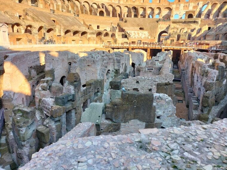 rome-colosseum-express-tour-and-forum-access